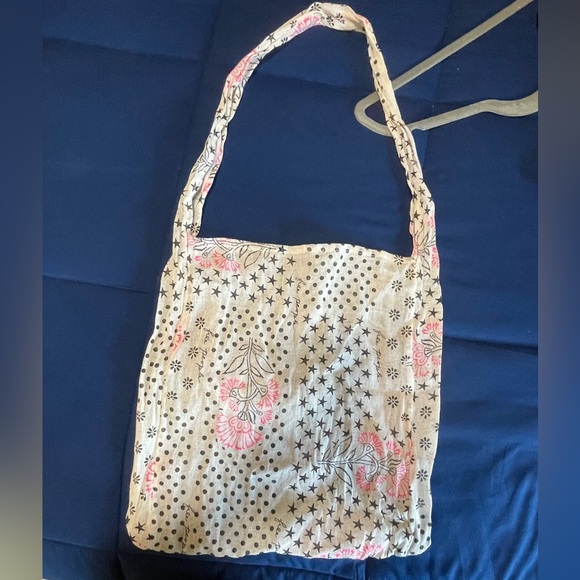 Free People Reusable Tote Crossbody Shoulder Bag, Gauze Boho Shopping Bag - Picture 5 of 5